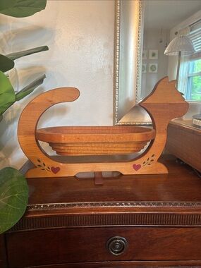 ✨SOLD✨Wooden Cat Shaped Decorative Bowl Holder